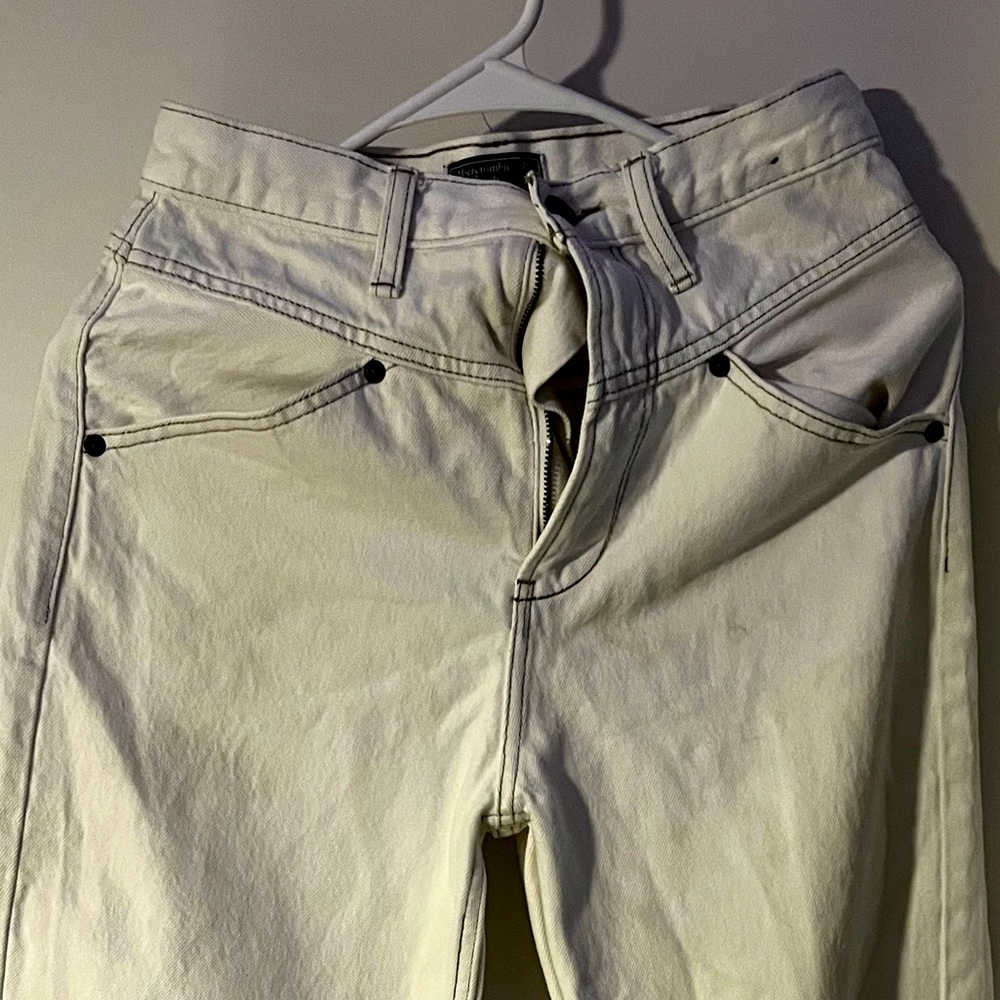 White denim jeans